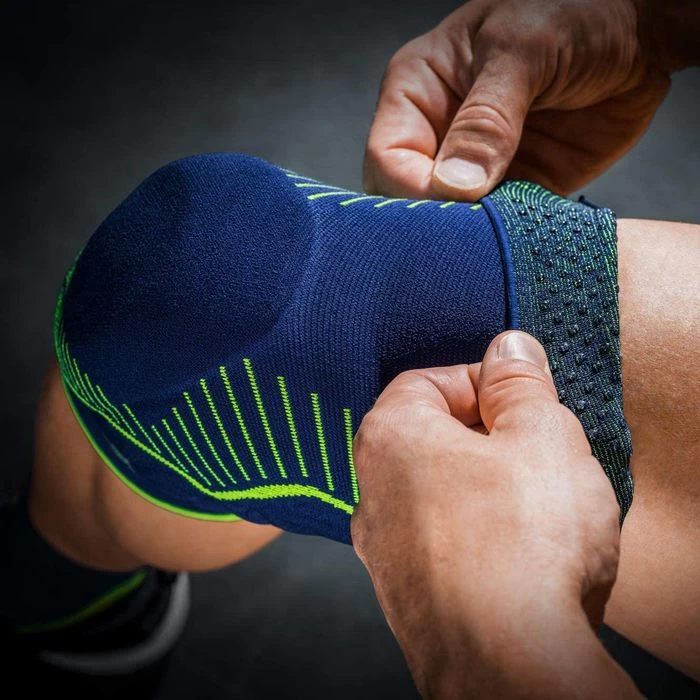 Medi Kniebandage Genumedi E+motion, Blau/grün, Mit Silikonring, Merino, Größe V – Bild 3