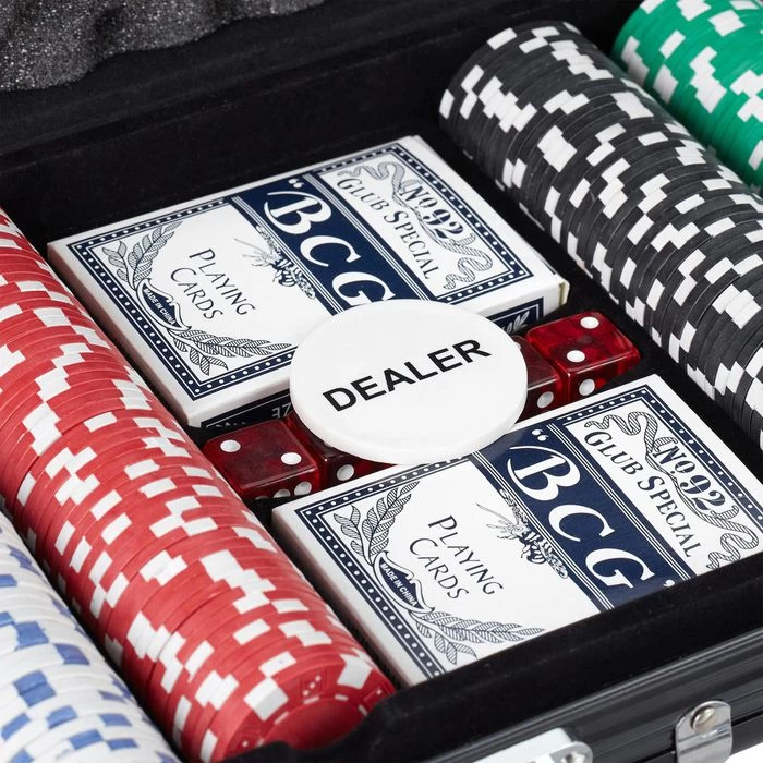 Relaxdays Pokerkoffer 300 Chips Ohne Wert, Alu-Koffer, Schwarz, Abschließbar, 2 Decks – Bild 5