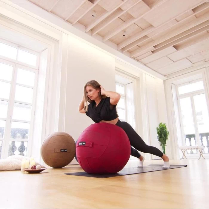 Cooldot Sitzball Burgund, 65cm, Büro, Lederoptik, Antibakteriell, Ergonomisch – Bild 2